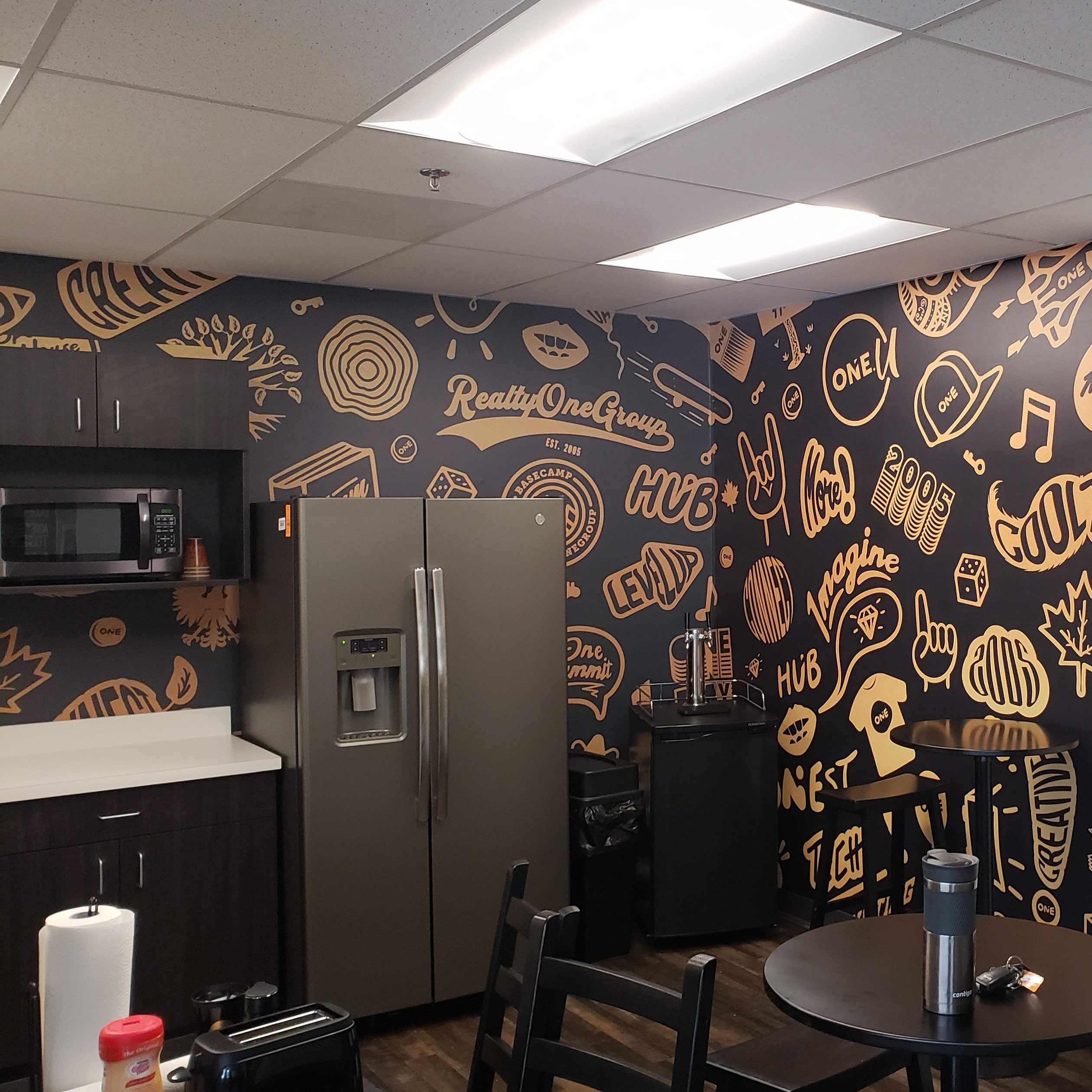 Realty One Kitchen Wrap